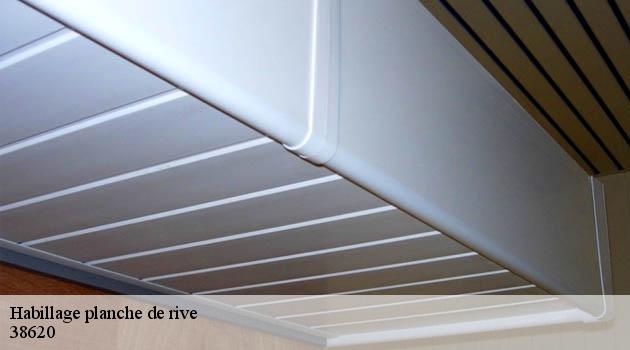 Habillage de planche de rive en alu laqué à Montferrat : élégance et durabilité avec Duculty Rénovation